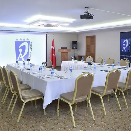 فندق Garden Business 4*