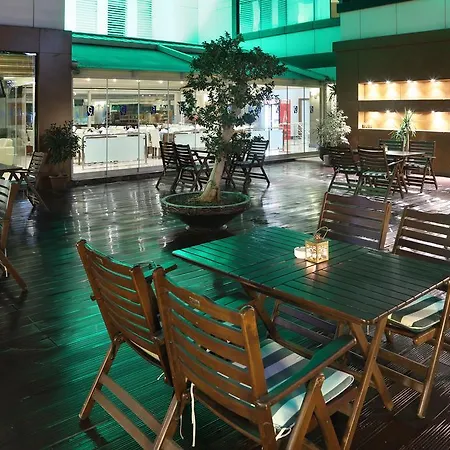 Garden Business فندق أضنه
