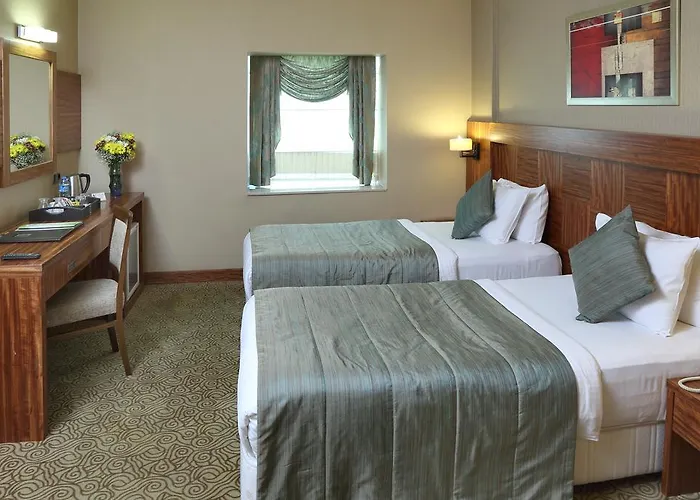 فندق Garden Business 4*