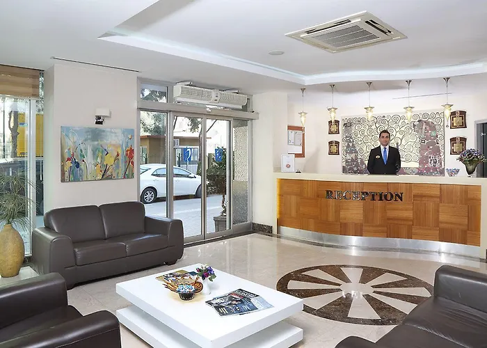 Garden Business فندق