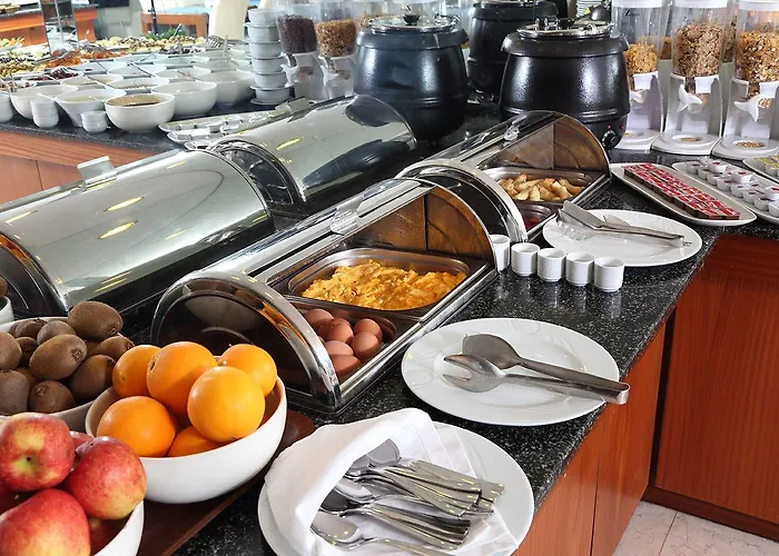 فندق Garden Business 4*