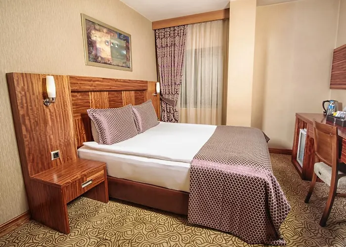 فندق Garden Business